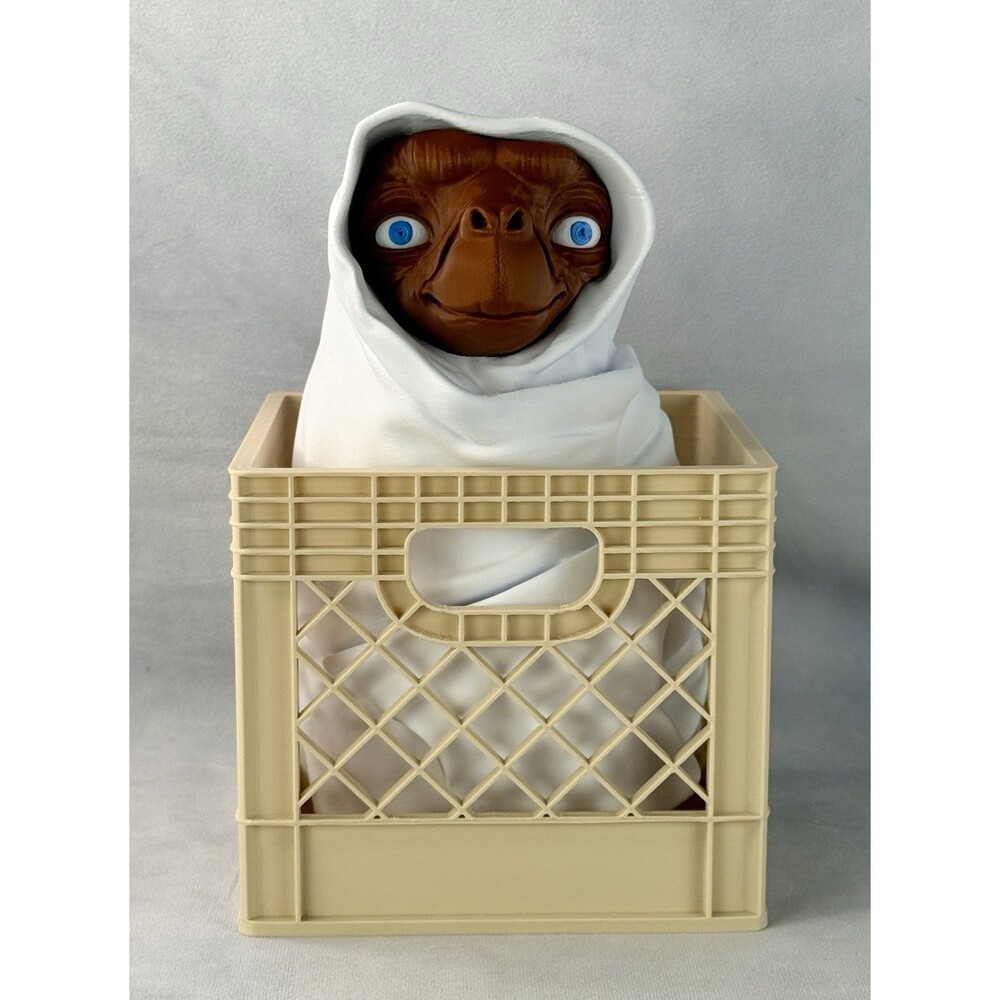 E.T. The Extra-Terrestrial in Milk Crate, BMX, Spielberg, Iconic, Deluxe 2 Piece